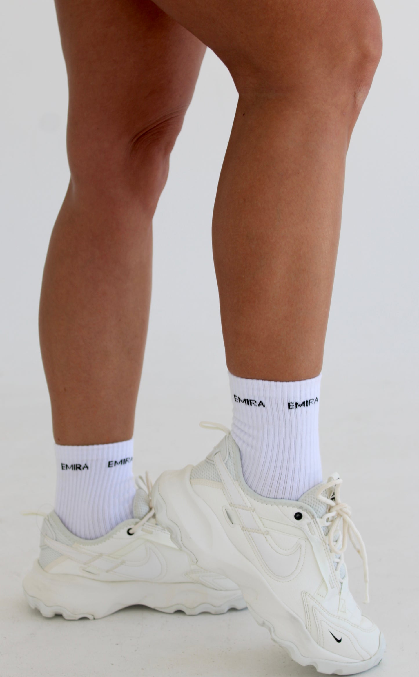 "EMIRA" SOCKS WHITE